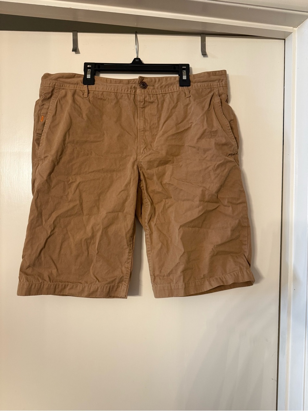 Boss Men's Flat-Front Chino Shorts - Khaki